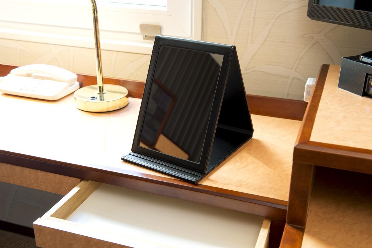 Hotel Villa Fontaine Tokyo-Hamamatsucho Exteriör bild